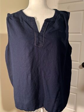 Liz Claiborne Linen Blend Sleeveless Navy Split-Neck Top